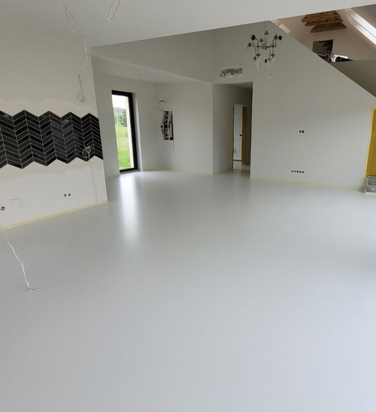 wylewka poliuretanowa szara